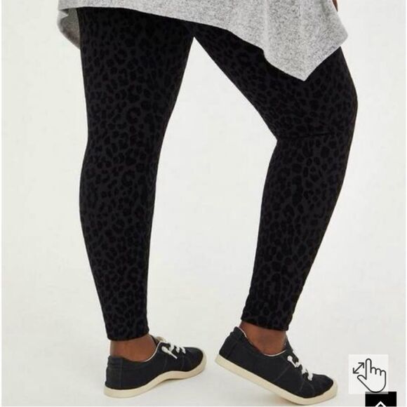 Torrid Pixie Black Leopard Luxe Ponte High Rise Pull On Pants Animal Print - Picture 4 of 14